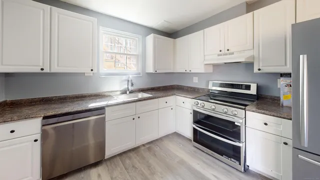 $1,700 | 26 Sunset Terrace, Unit B6, Essex, CT 06426