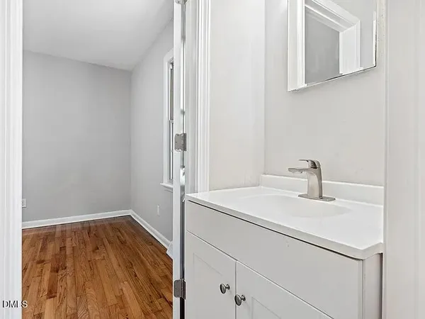 $495,000 | 817 Chatham Lane, Raleigh, NC 27610