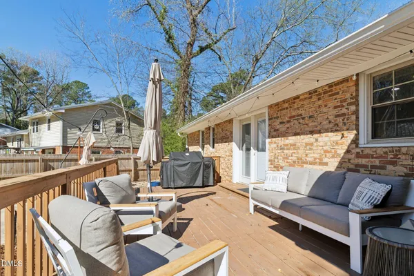 $495,000 | 817 Chatham Lane, Raleigh, NC 27610