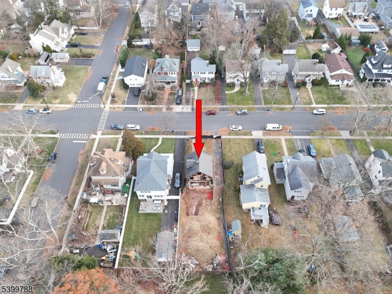 608 Hort Street Westfield, NJ 07090 - Photo 9 of 17 a city view