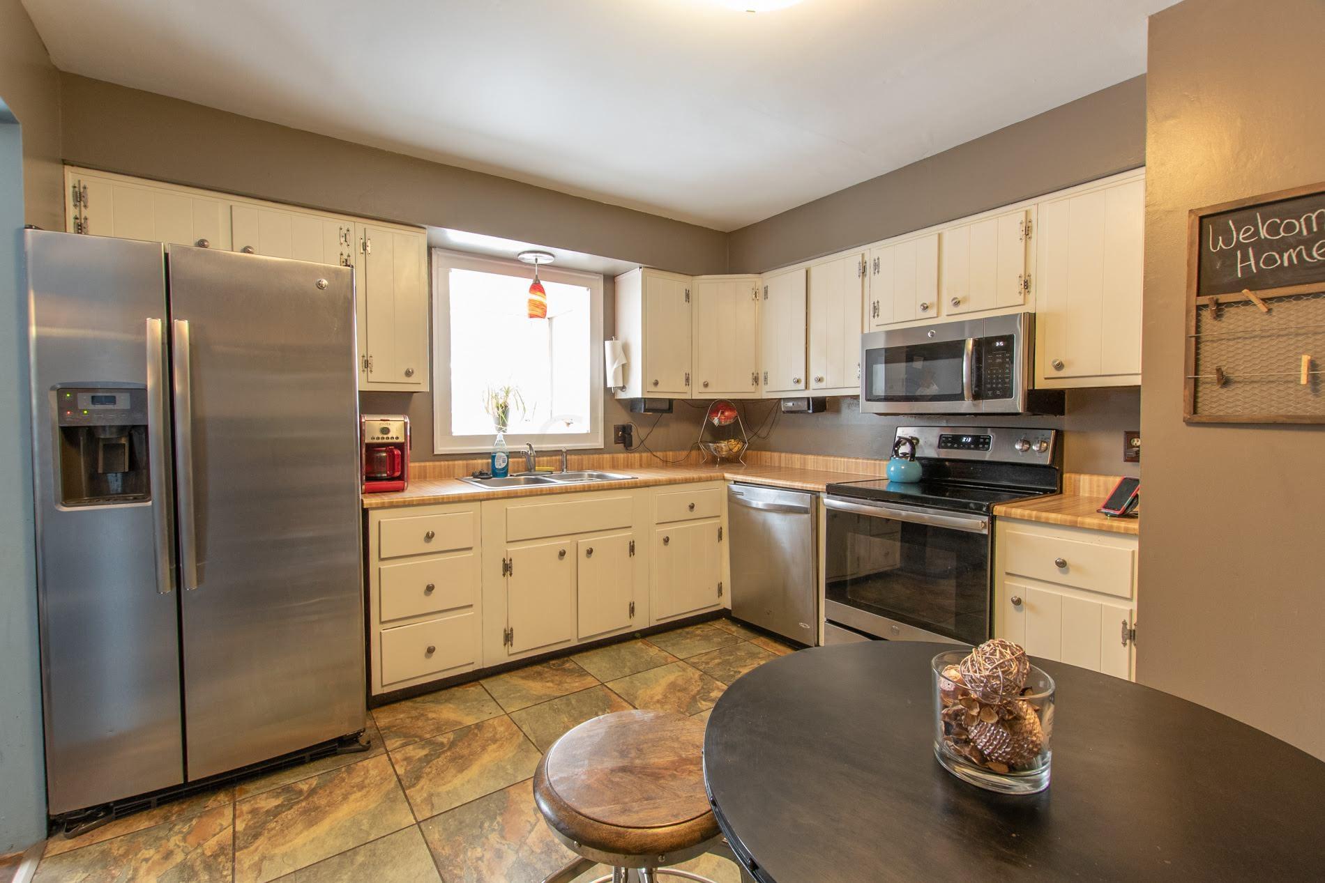 1461 Demorest Road Columbus, OH 43228 - Photo 11 of 33 Gallery Image 11