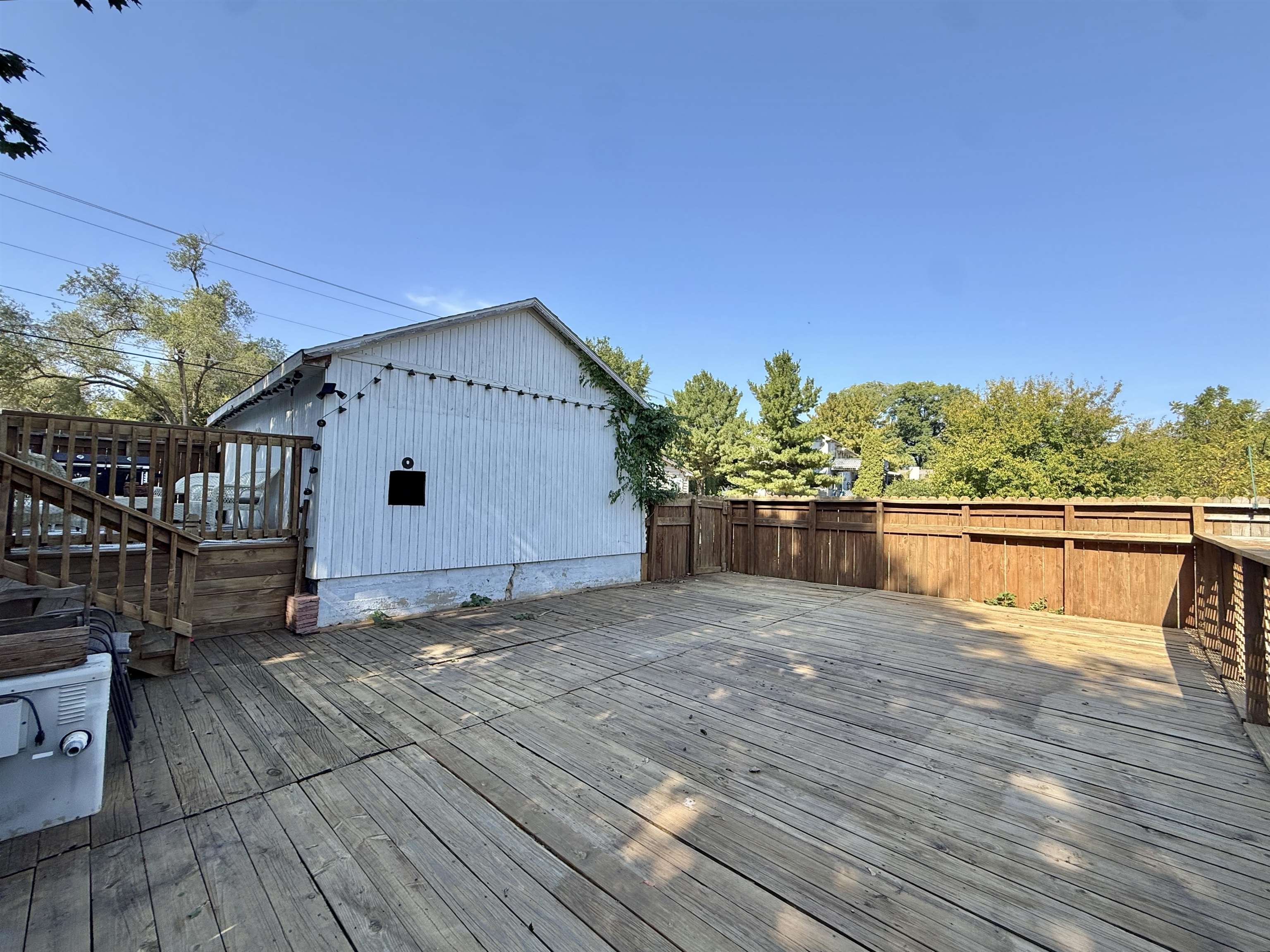 1971 S Shore Beloit, WI 53511 - Photo 11 of 34