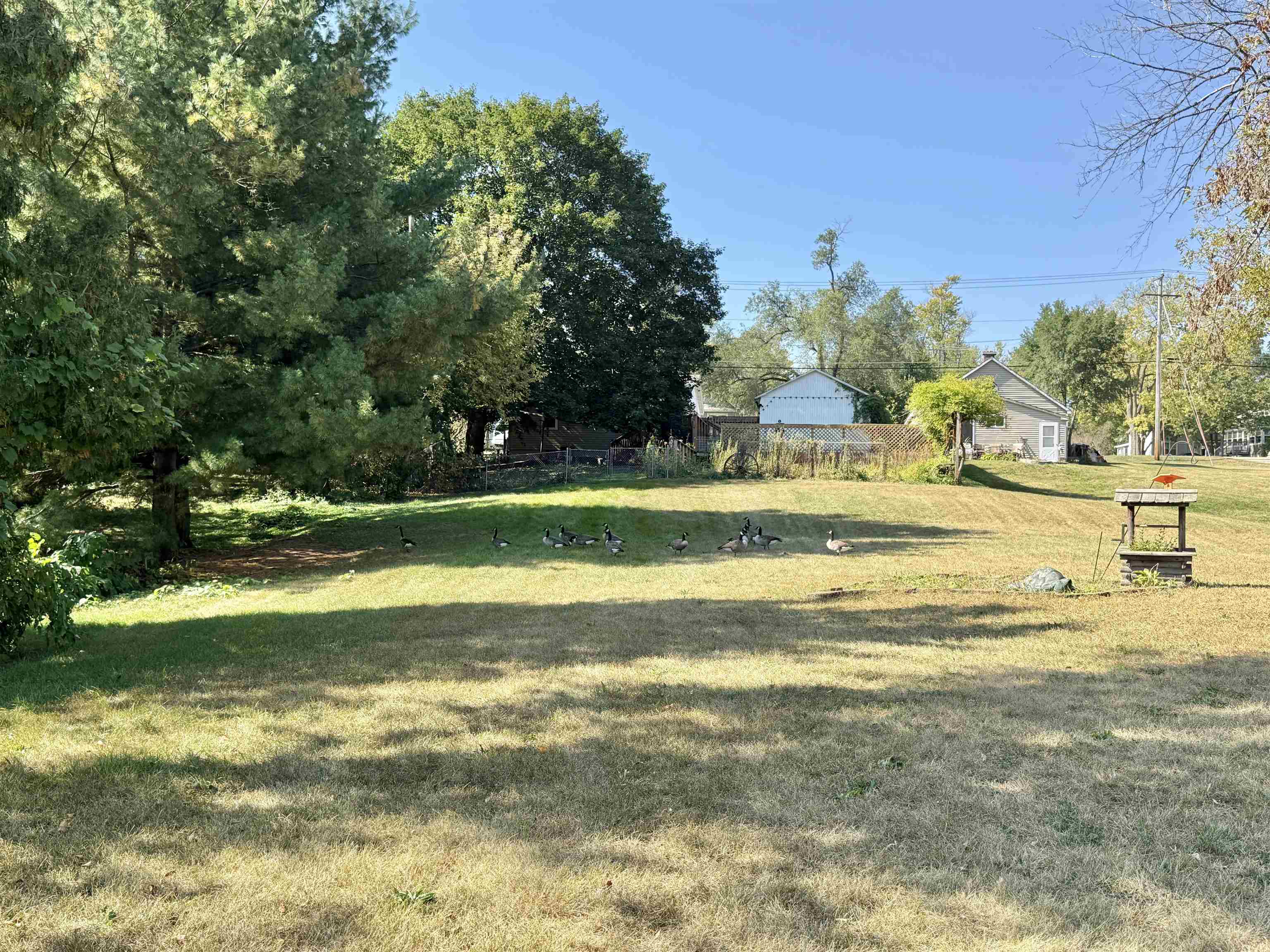 1971 S Shore Beloit, WI 53511 - Photo 16 of 34