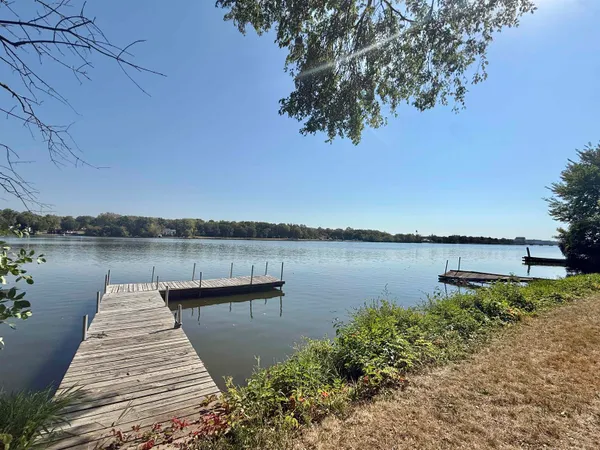 $335,000 | 1971 S Shore, Beloit, WI 53511