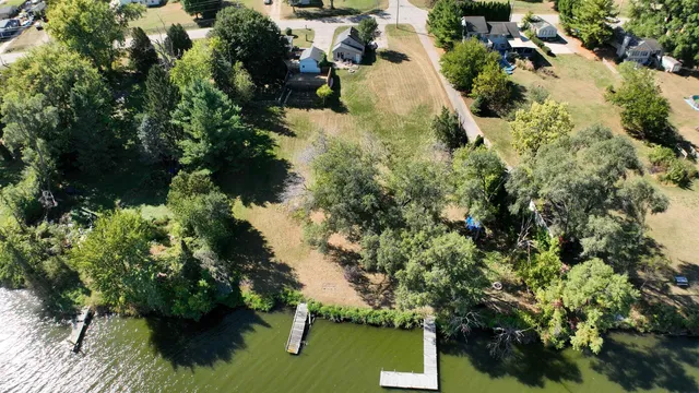 $335,000 | 1971 S Shore, Beloit, WI 53511