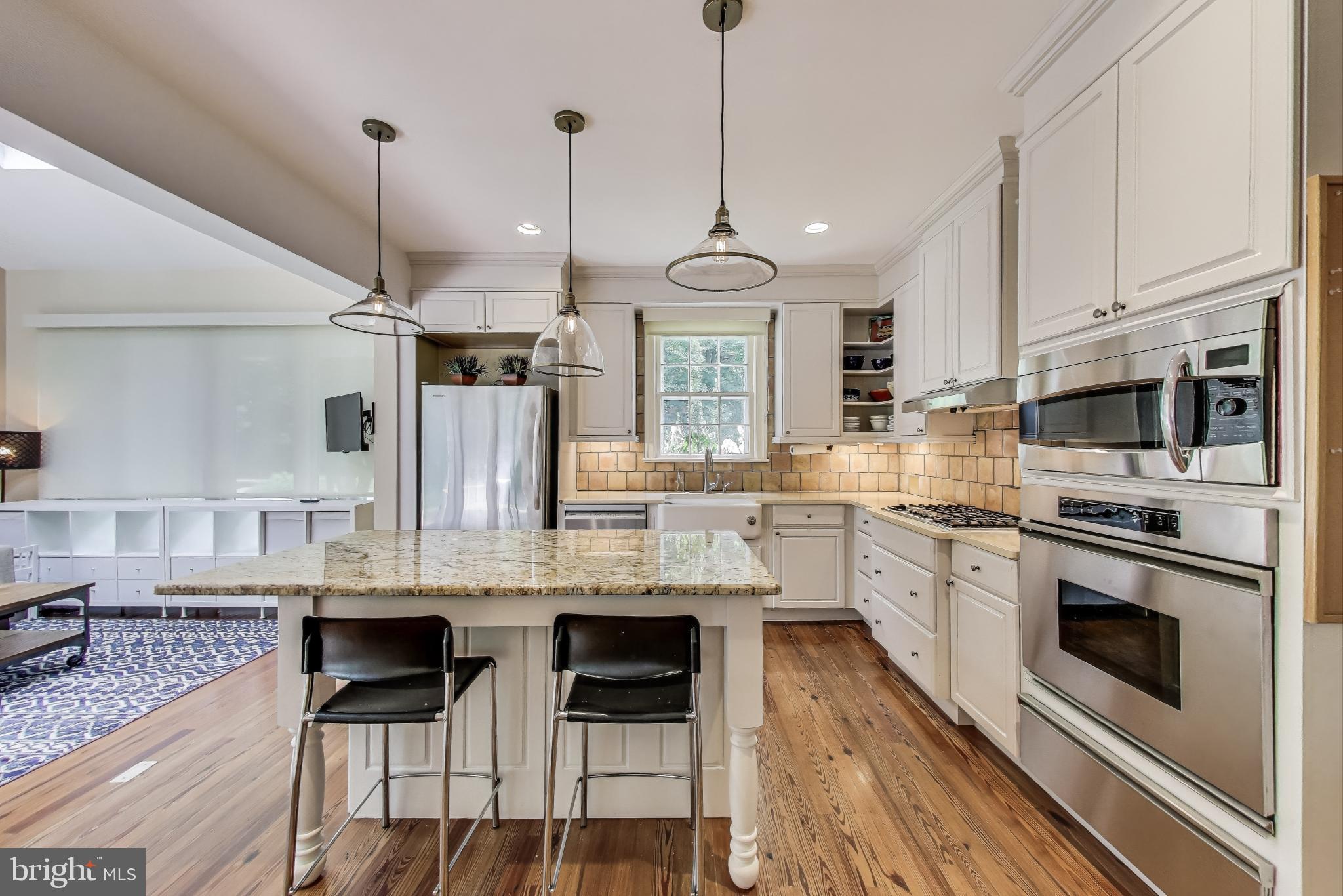 Gourmet Kitchen with High End Appliances