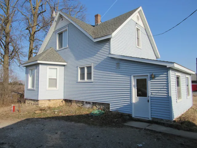 $189,900 | N5728 County Road 346, Wallace, MI 49893