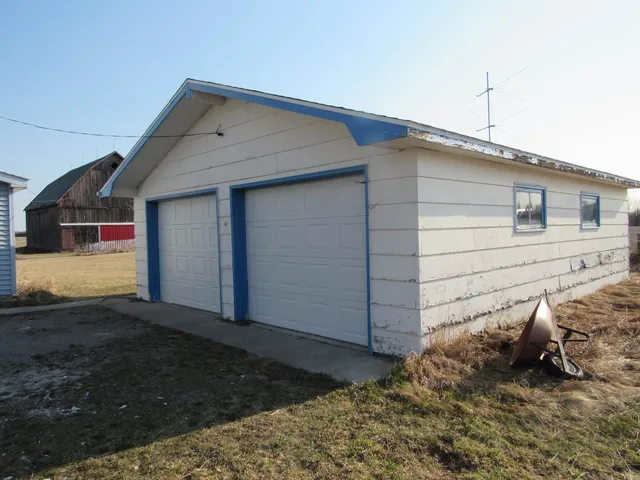 $189,900 | N5728 County Road 346, Wallace, MI 49893