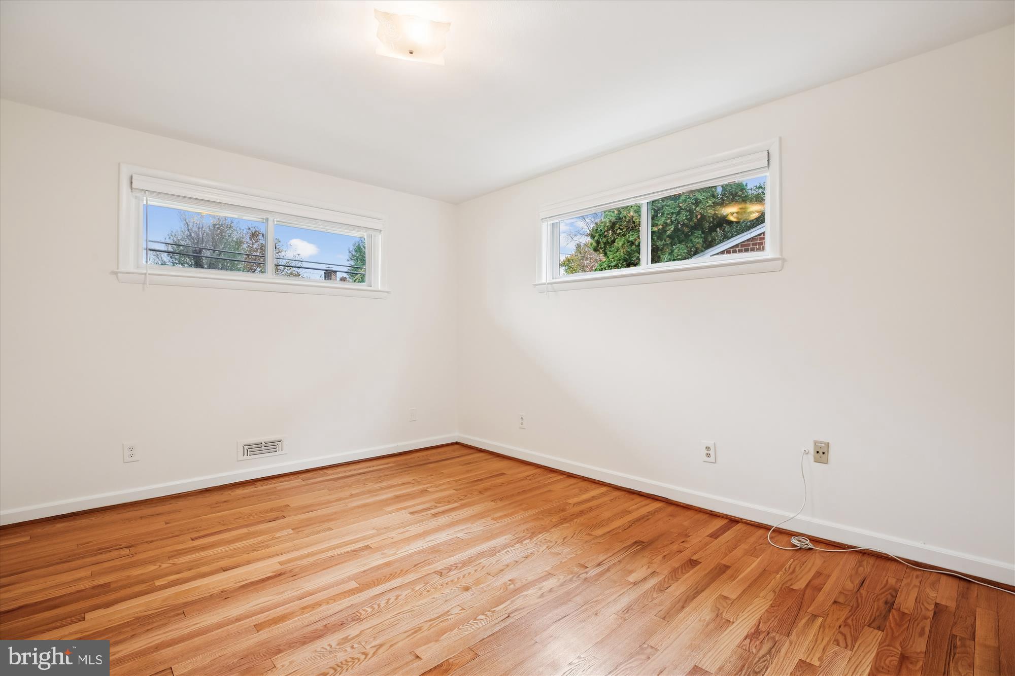3503 Kayson Street Silver Spring, MD 20906 - Photo 12 of 33 Bedroom 1