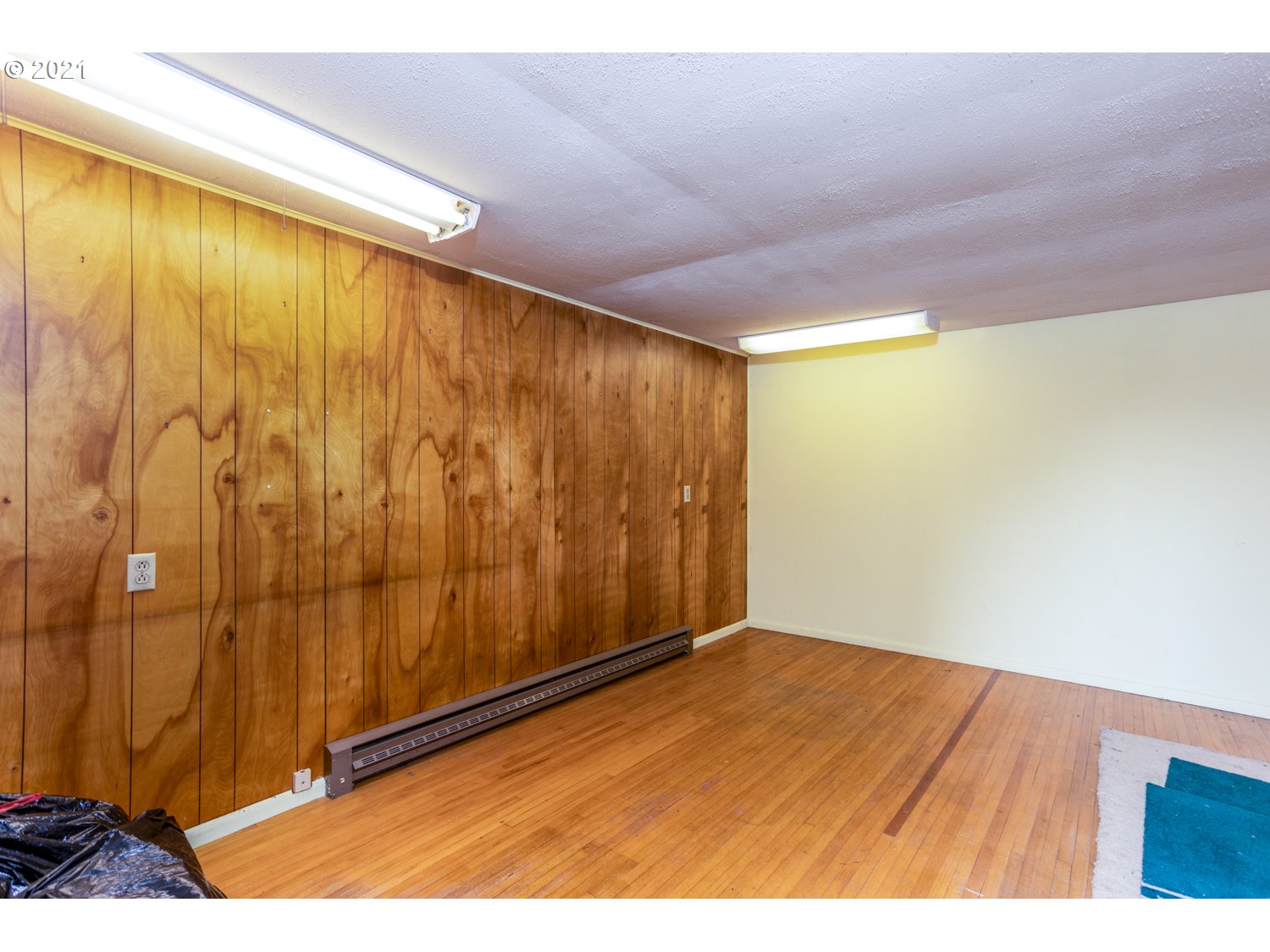 1717 Washington Street Eugene, OR 97401 - Photo 27 of 32