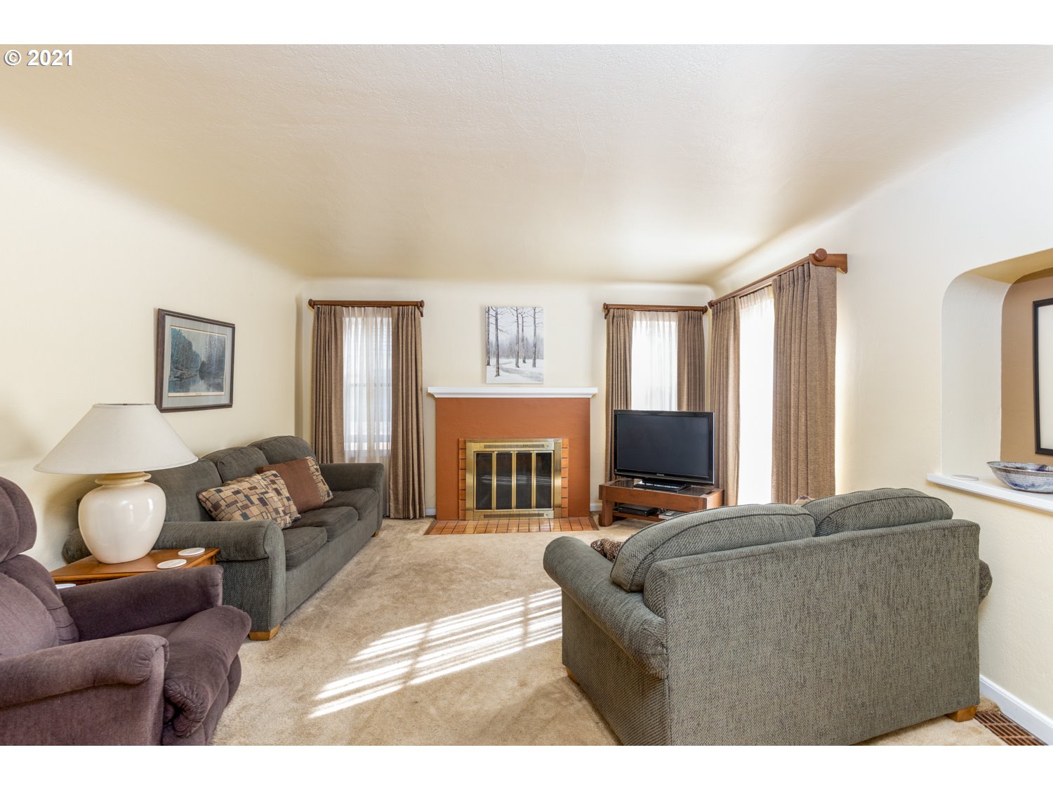 1717 Washington Street Eugene, OR 97401 - Photo 5 of 32