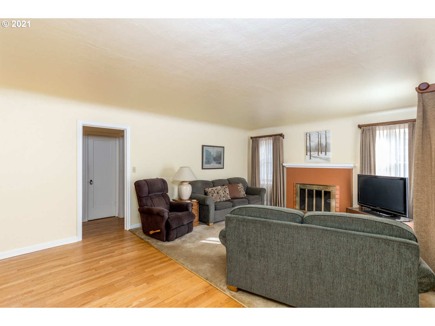 1717 Washington Street Eugene, OR 97401 - Photo 6 of 32