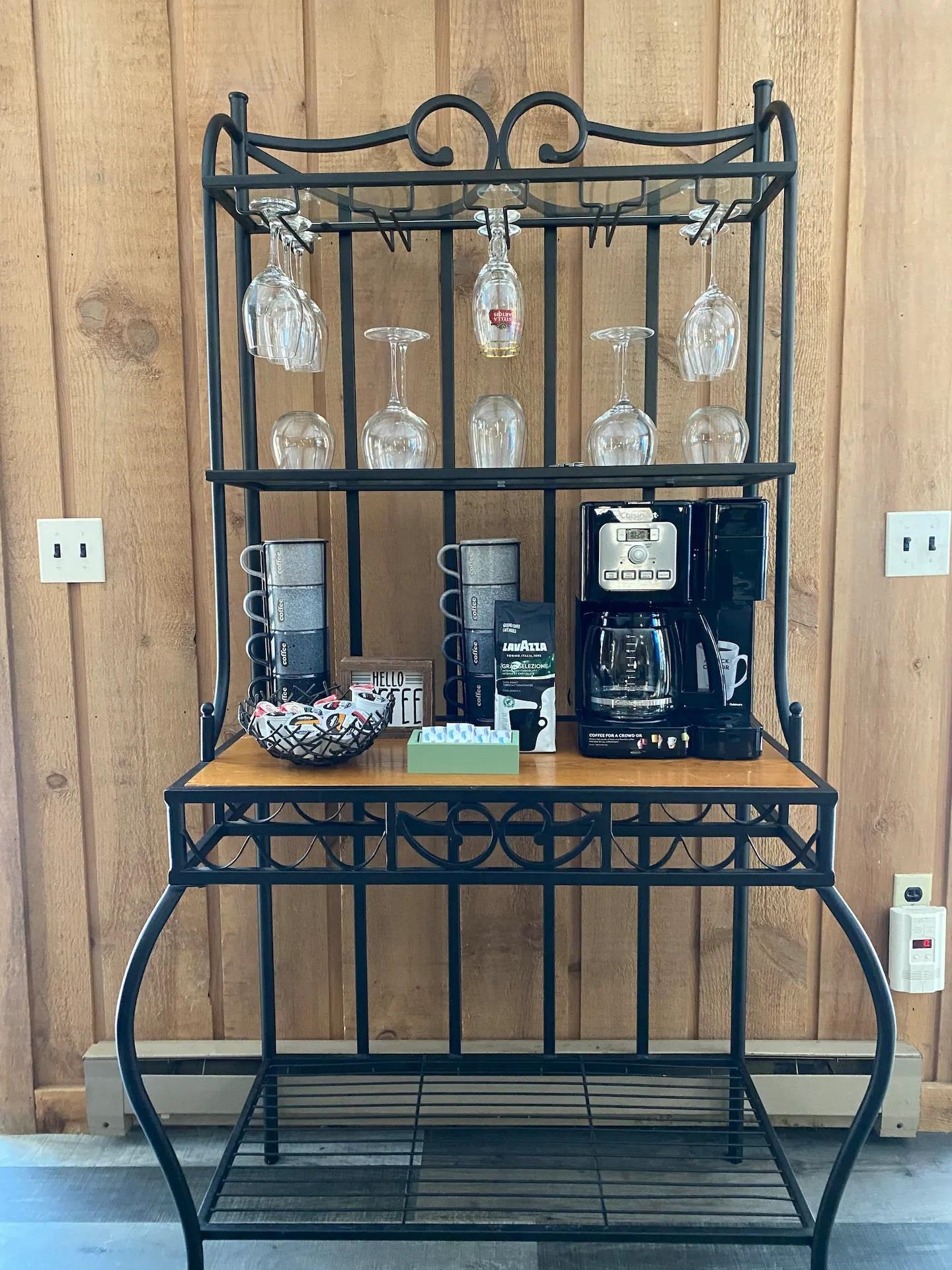 6 Outer Limits Lane Wilmington, VT 05363 - Photo 14 of 36