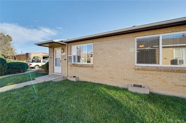 $1,795 | 1455 Jasmine Street, Unit 1, Denver, CO 80220