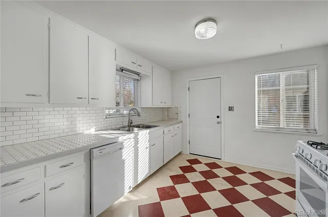 $1,795 | 1455 Jasmine Street, Unit 1, Denver, CO 80220