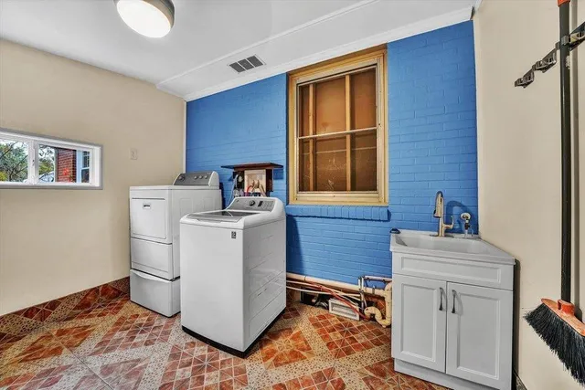 a view of a storage & utility room