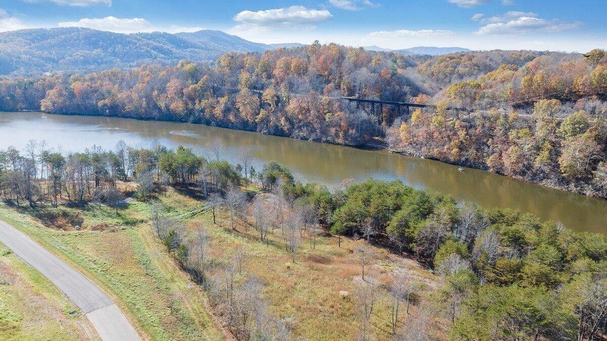 3 Lot 3 Springsteen Circle Goodview, VA 24095 - Photo 6 of 16 a view of a city with mountains in the background