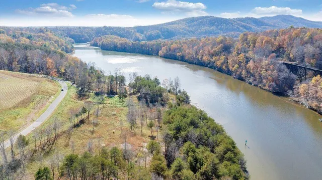 a view of a lake in middle of the town
