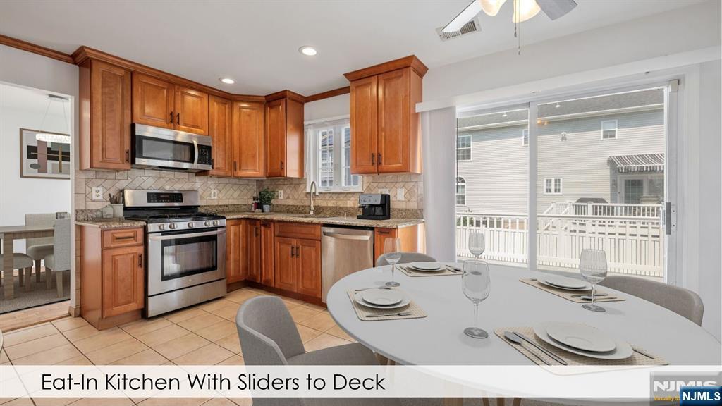 758 Manchester Way Paramus, NJ 07652 - Photo 8 of 27 Gallery Image 8