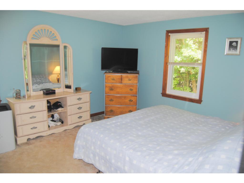 34 Flower Drive Rochester, NH 03867 - Photo 11 of 36