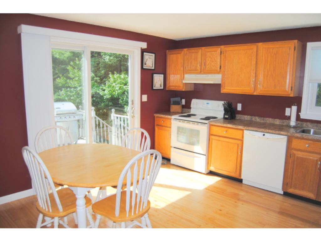 34 Flower Drive Rochester, NH 03867 - Photo 5 of 36