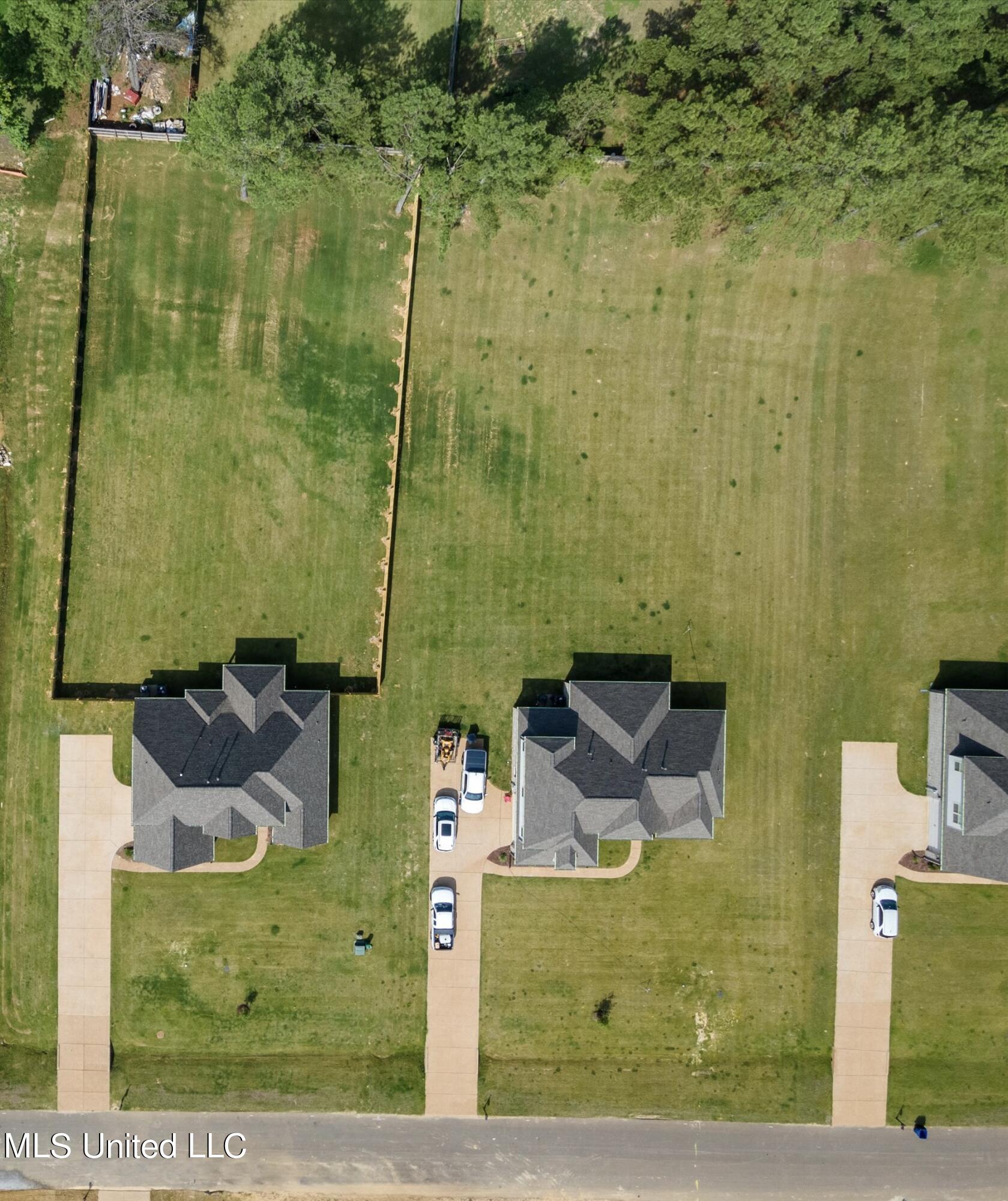 5327 Malone Road North Olive Branch, MS 38654 - Photo 34 of 36 96656D72-6A76-4D13-9AF2-9470A49E88B7