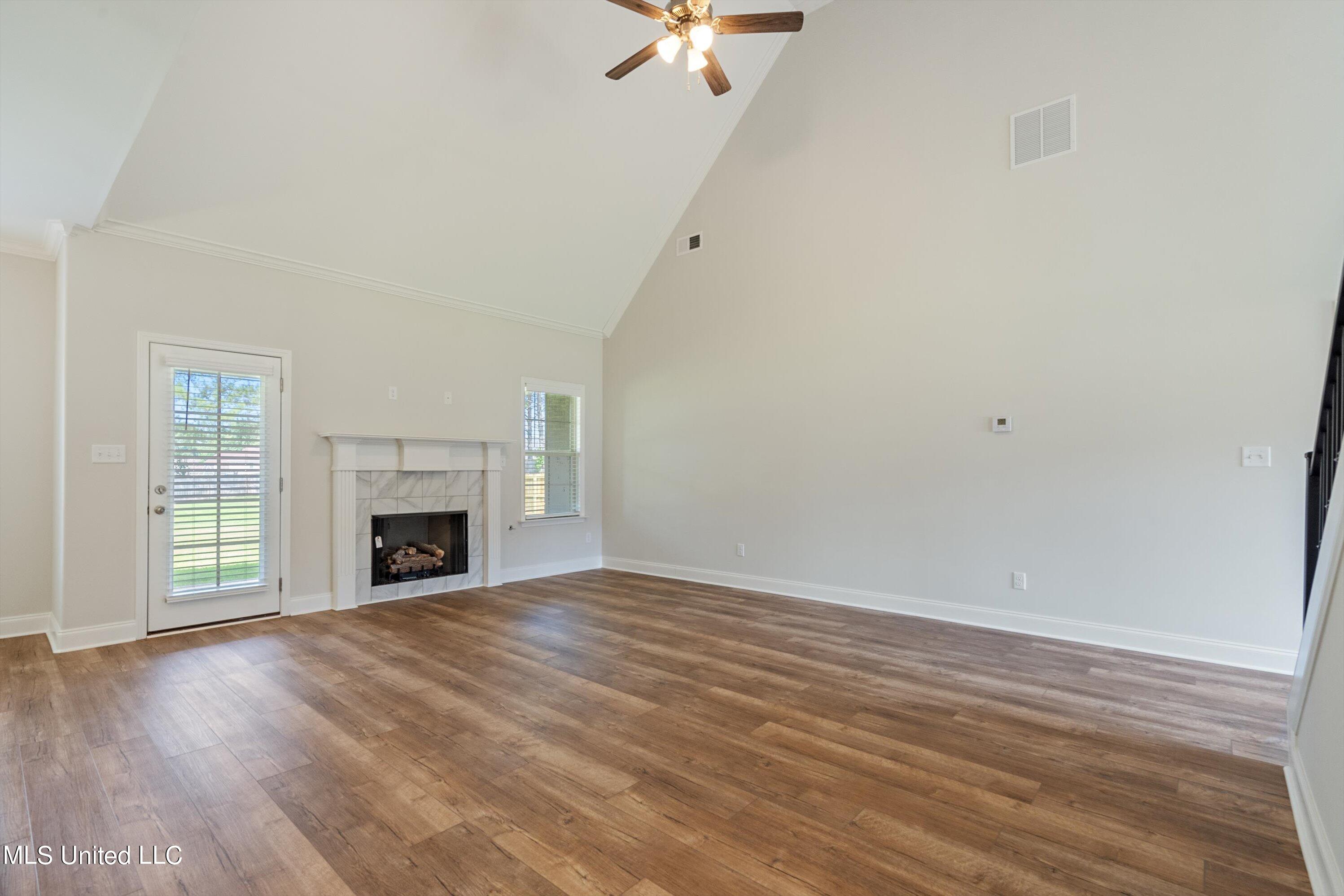 5327 Malone Road North Olive Branch, MS 38654 - Photo 8 of 36 living room