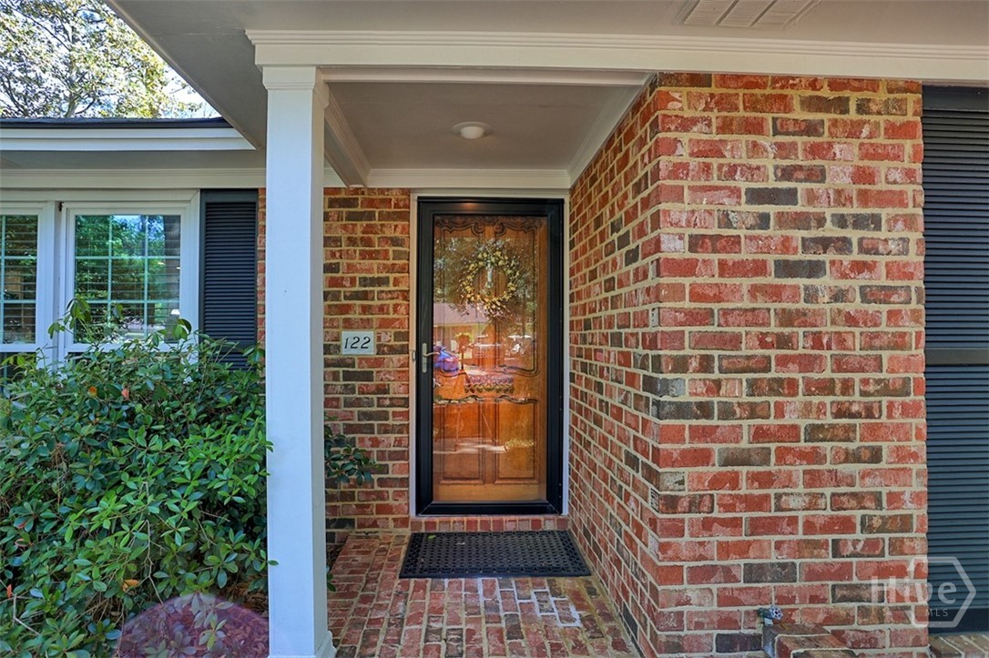 122 Talbot Road Savannah, GA 31410 - Photo 4 of 58