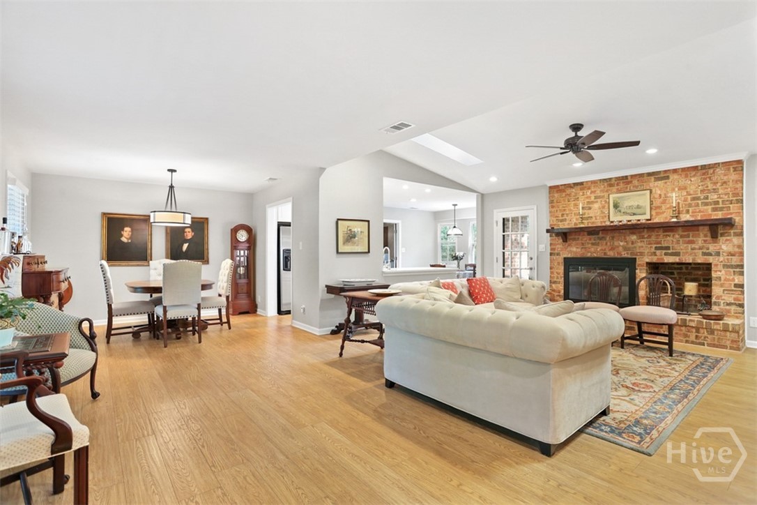 122 Talbot Road Savannah, GA 31410 - Photo 6 of 58