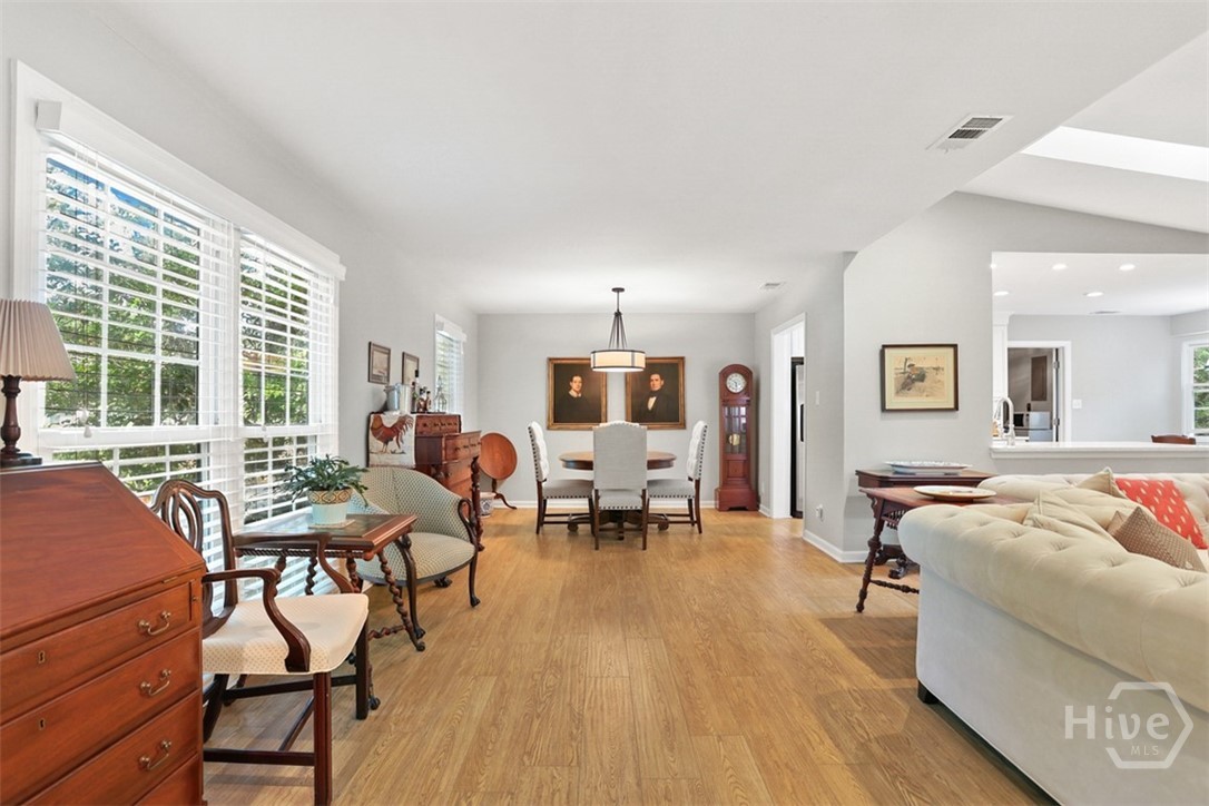 122 Talbot Road Savannah, GA 31410 - Photo 8 of 58