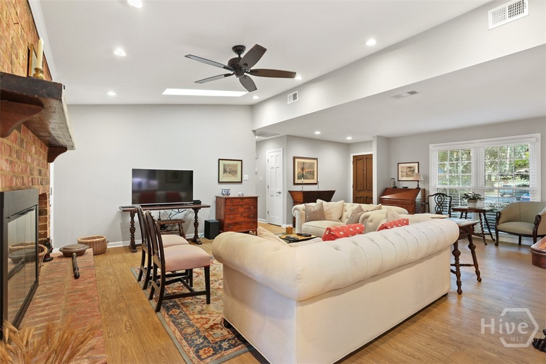 122 Talbot Road Savannah, GA 31410 - Photo 10 of 58