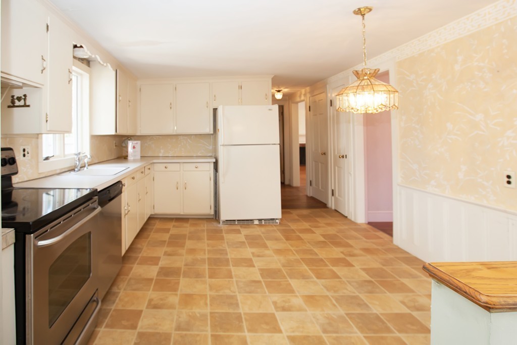 1 Highfield Road Hingham, MA 02043 - Photo 7 of 18 Gallery Image 7