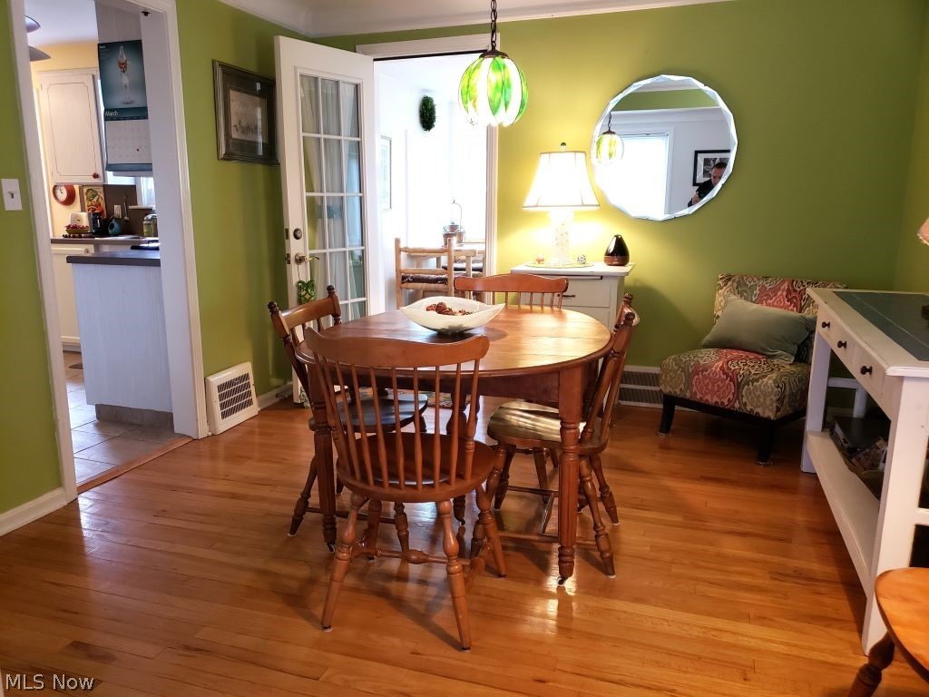 1175 Dorsh Road Cleveland, OH 44121 - Photo 7 of 30