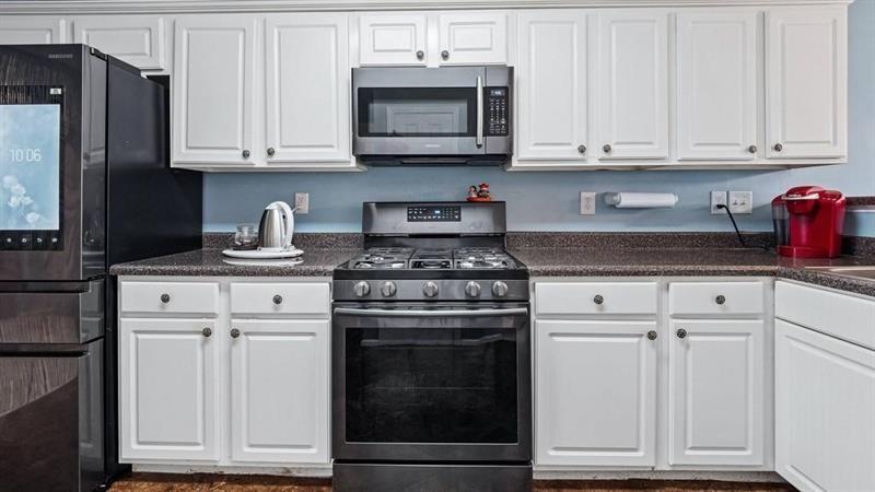 3930 Bogan Mill Road Northeast Buford, GA 30519 - Photo 13 of 27