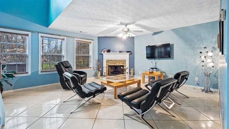 3930 Bogan Mill Road Northeast Buford, GA 30519 - Photo 4 of 27