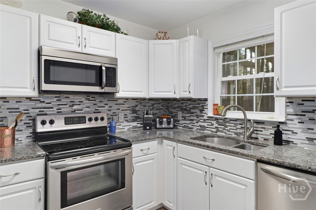 475 Shadowbrook Circle Springfield, GA 31329 - Photo 10 of 29