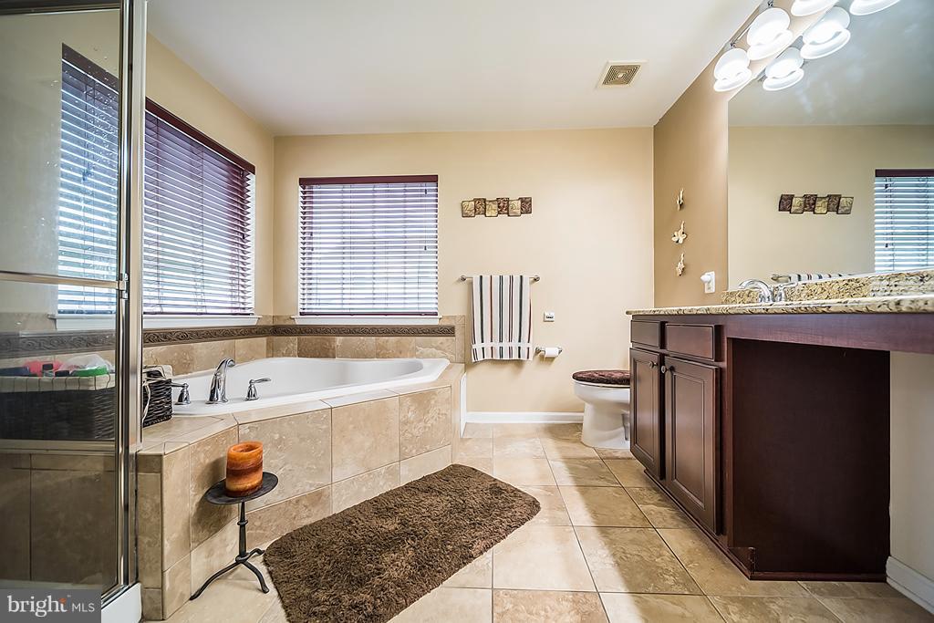 7104 Roddy Court Fort Washington, MD 20744 - Photo 22 of 30 Bath (Master)