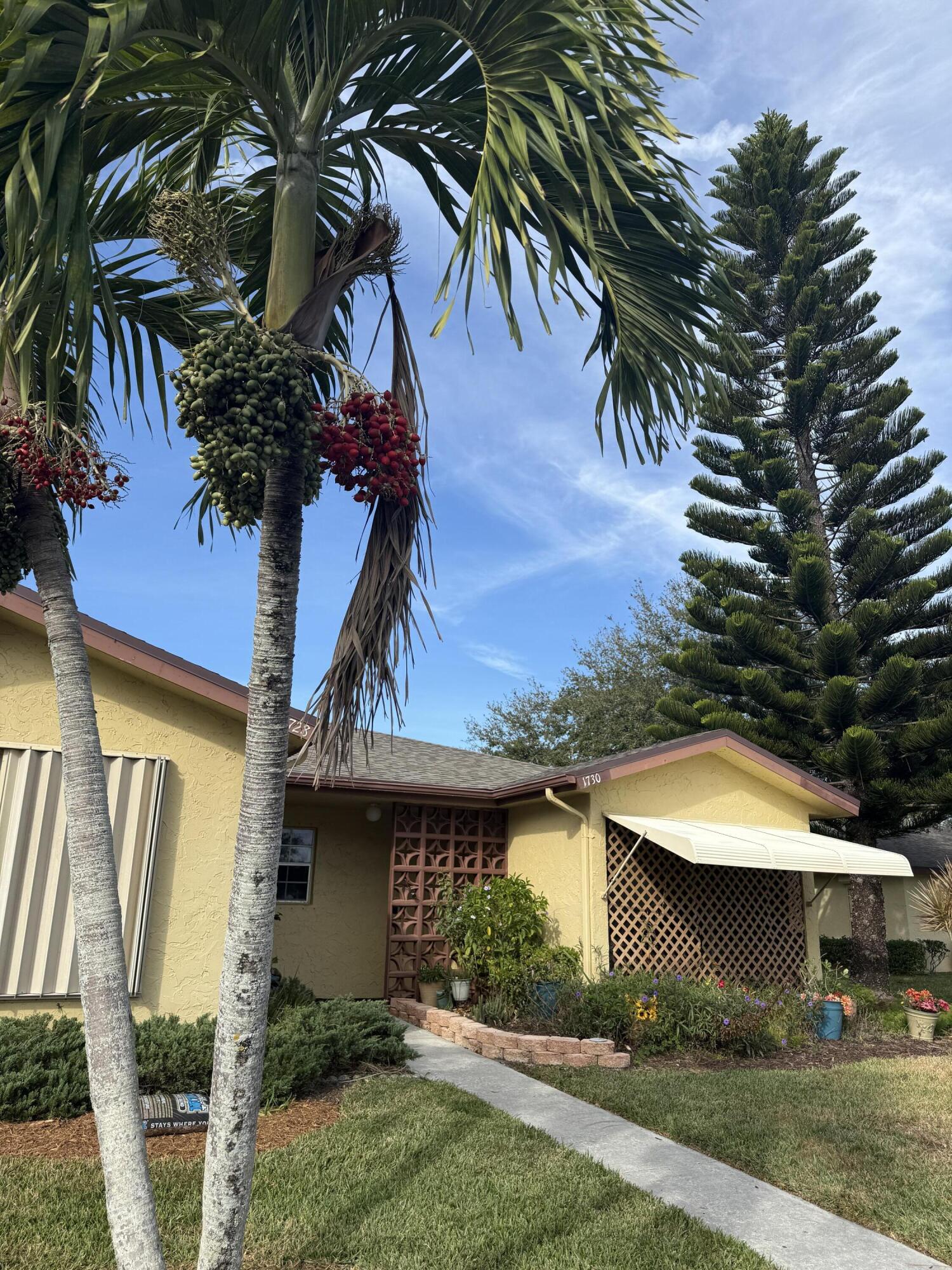 1730 Lakefront Boulevard, Unit D Fort Pierce, FL 34982 - Photo 12 of 14 IMG_3260