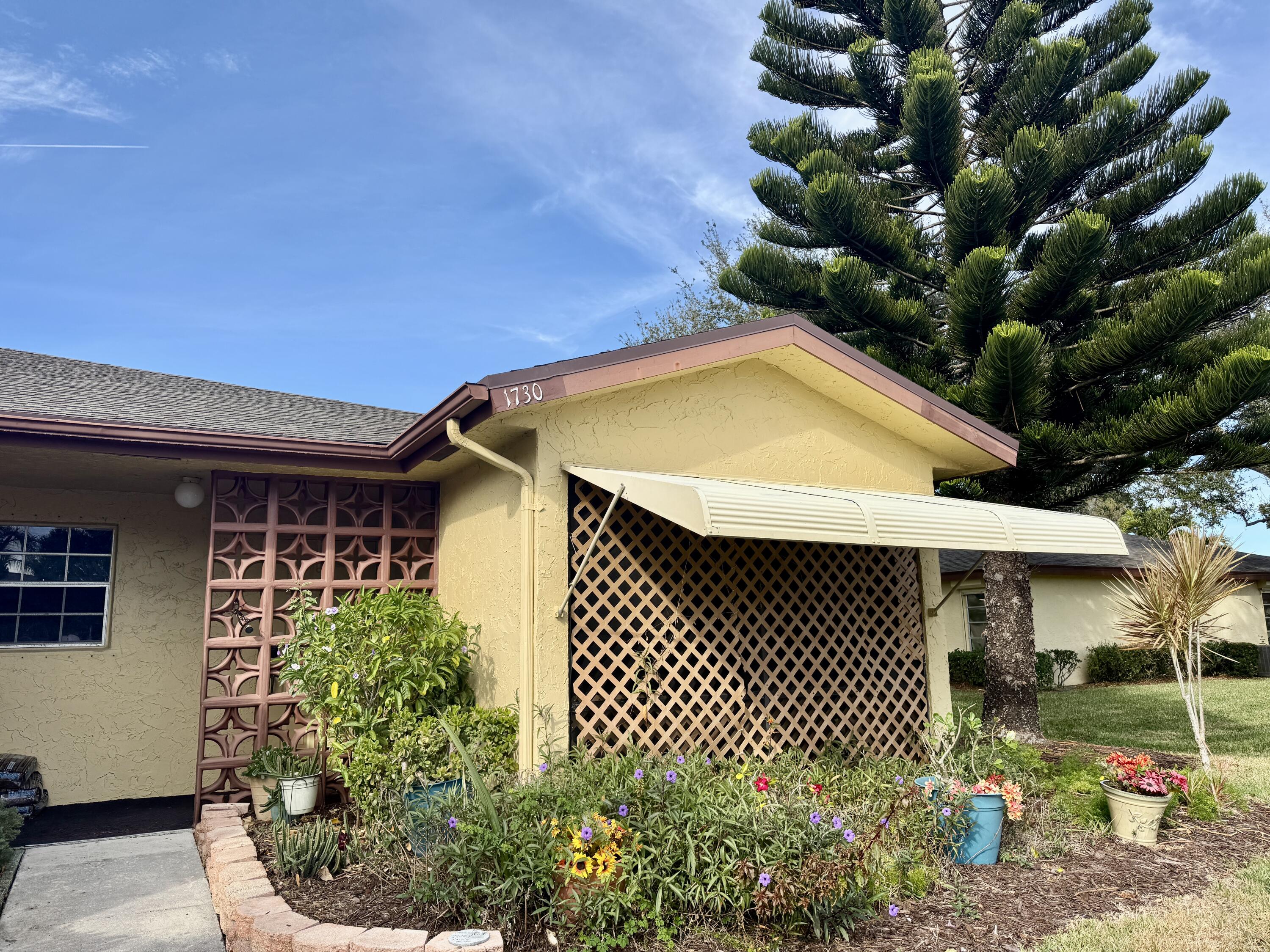 1730 Lakefront Boulevard, Unit D Fort Pierce, FL 34982 - Photo 2 of 14 IMG_3262