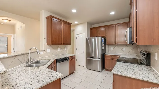 $1,700 | 209 Ranch House Road, Cibolo, TX 78108