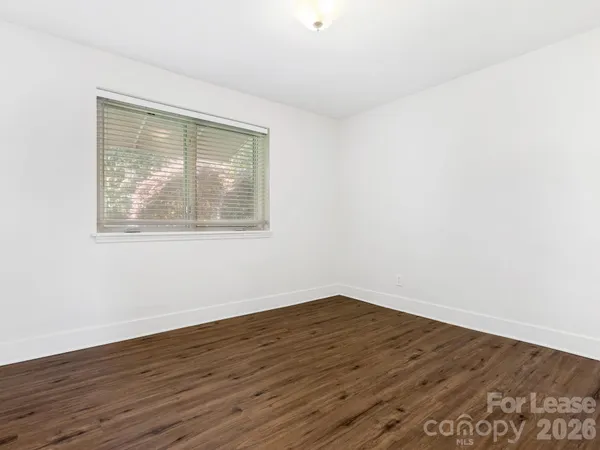 $1,600 | 227 North Dotger Avenue, Charlotte, NC 28207