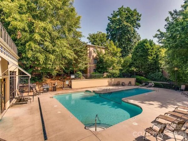 $1,700 | 227 North Dotger Avenue, Charlotte, NC 28207