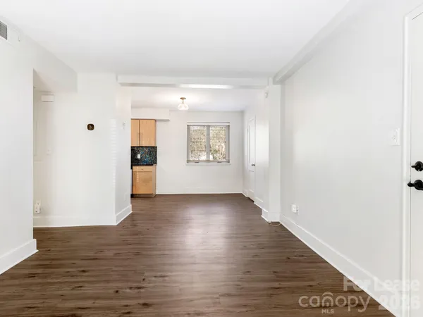 $1,600 | 227 North Dotger Avenue, Charlotte, NC 28207