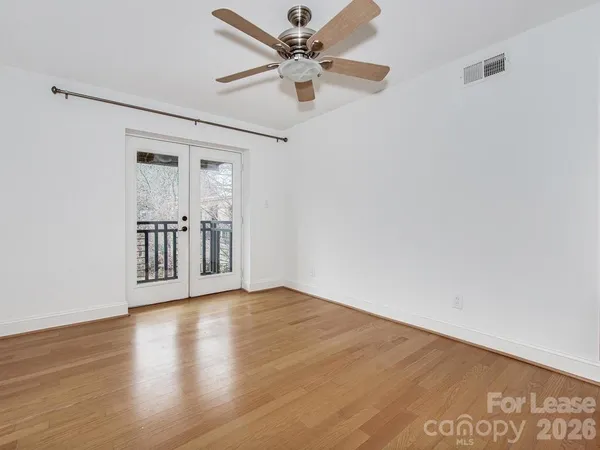 $1,700 | 227 North Dotger Avenue, Charlotte, NC 28207