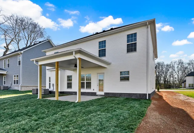 $429,900 | 1607 Peacock Drive, Clarksville, TN 37043