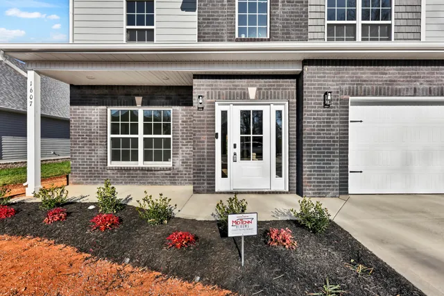$429,900 | 1607 Peacock Drive, Clarksville, TN 37043