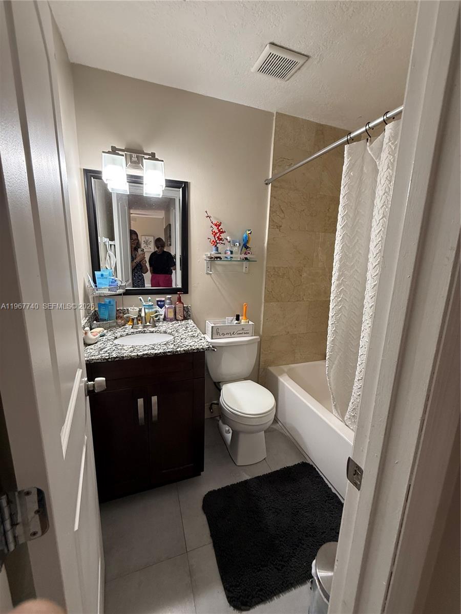 1312 Southwest 135th Place Miami, FL 33184 - Photo 11 of 14