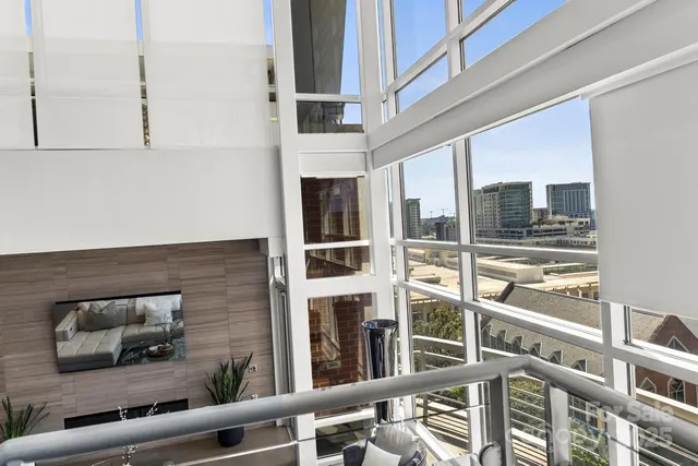 $1,975,000 | 435 South Tryon Street, Unit 901, Charlotte, NC 28202