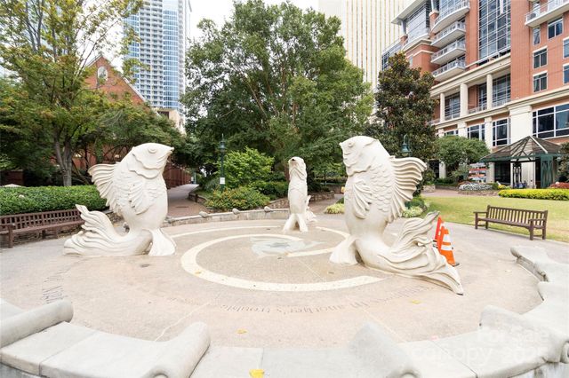 $1,925,000 | 435 South Tryon Street, Unit 901, Charlotte, NC 28202