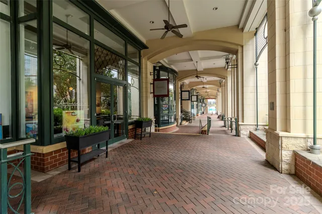 $1,975,000 | 435 South Tryon Street, Unit 901, Charlotte, NC 28202